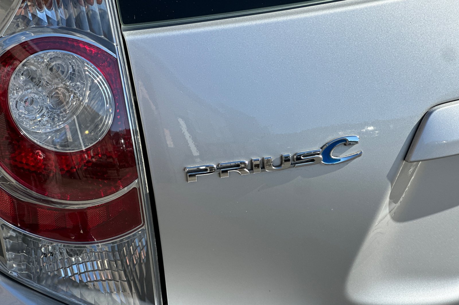 Used 2012 Toyota Prius C Three FWD image 27