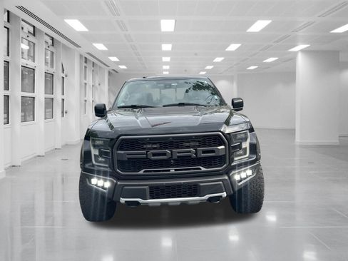 Used 2018 Ford F150 Raptor w/ Equipment Group 802A Luxury AWD/4WD image 2