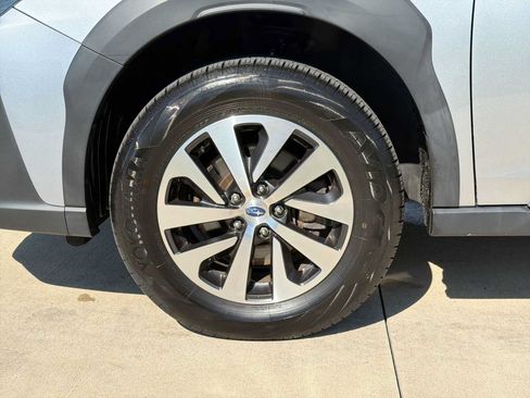 Certified 2024 Subaru Outback Premium AWD/4WD image 10