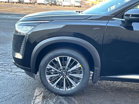 New 2026 Nissan Pathfinder Platinum w/ Cargo Package image 7