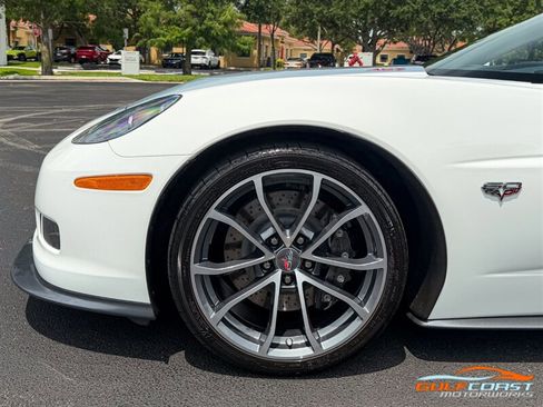 Used 2013 Chevrolet Corvette 427 w/ 1SC Preferred Equipment Group RWD image 39