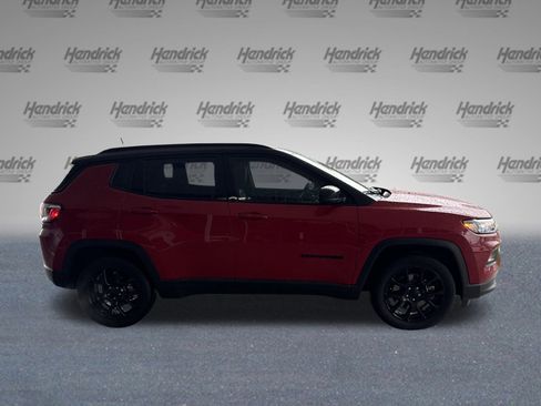 Used 2023 Jeep Compass Altitude w/ Convenience Group image 11