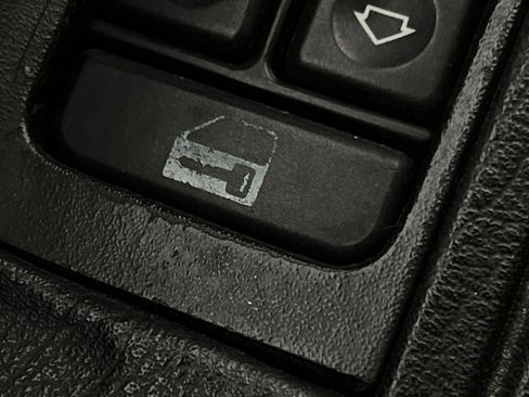 Used 1992 BMW 850i image 43