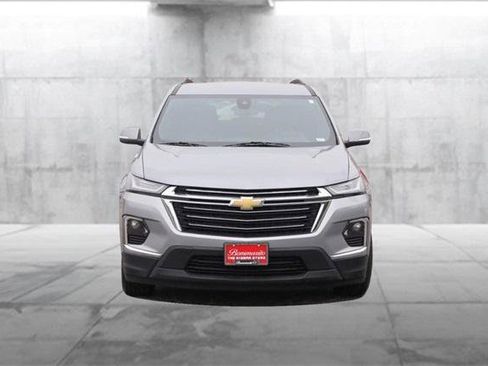 Used 2023 Chevrolet Traverse LT image 4