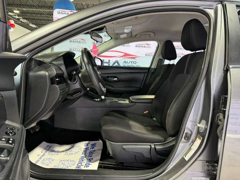 Used 2024 Nissan Sentra SV FWD image 27