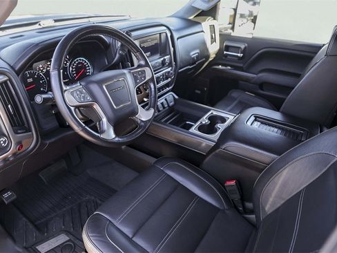 Used 2019 GMC Sierra 2500 Denali w/ Suspension Package, Off-Road image 13