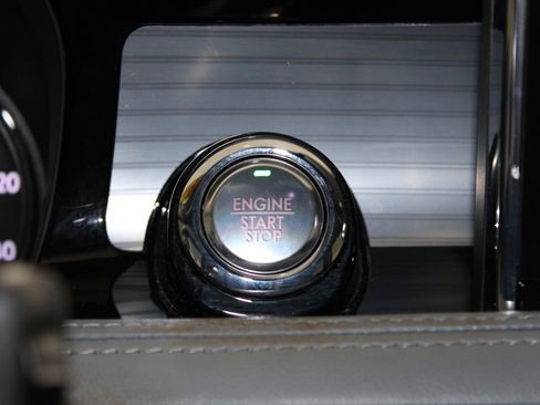 Used 2022 Lincoln Corsair Standard image 40