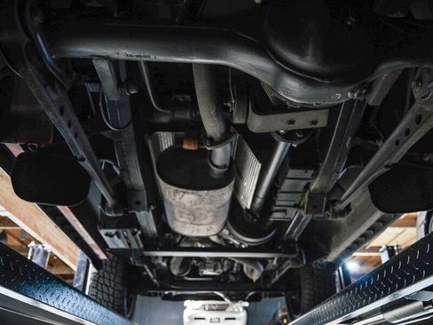 Used 2004 Land Rover Discovery S image 38