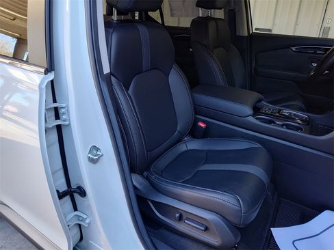 Certified 2025 Honda Pilot EX-L image 29