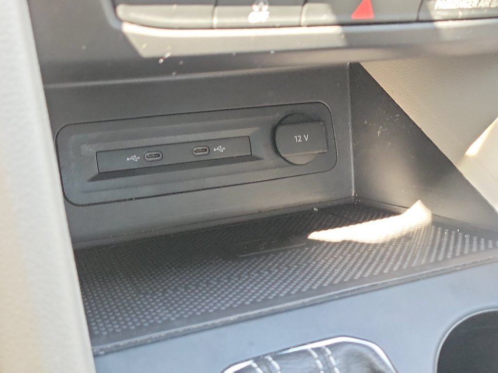 Used 2021 Volkswagen Atlas SE w/ Panoramic Sunroof Package FWD image 17