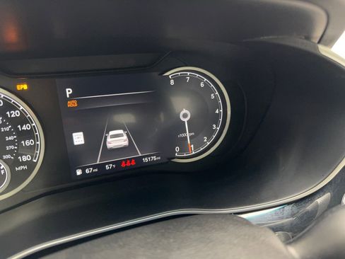 Used 2025 Genesis G70 2.5T image 59