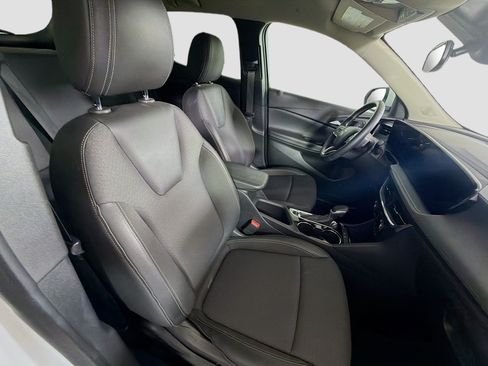 Used 2025 Buick Encore GX Preferred FWD image 30