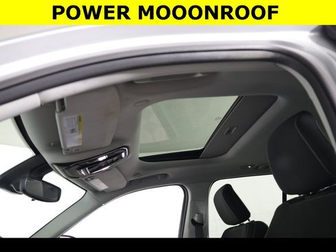 Used 2023 Jeep Grand Cherokee Laredo w/ Luxury Tech Group I image 2