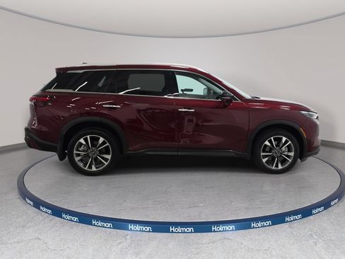 Certified 2023 INFINITI QX60 Luxe w/ Performance Audio Package AWD/4WD image 4