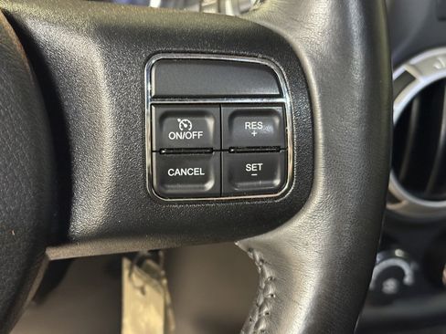 Used 2016 Jeep Wrangler Unlimited Sahara w/ Connectivity Group image 31
