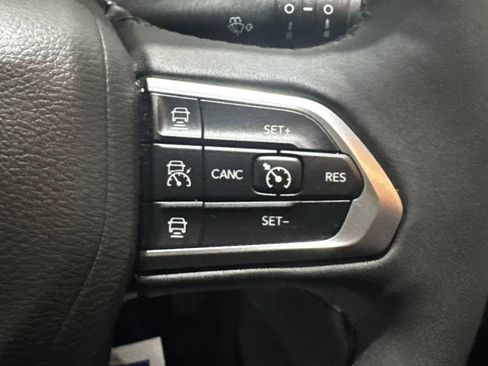 Used 2023 Jeep Compass Limited AWD/4WD image 7