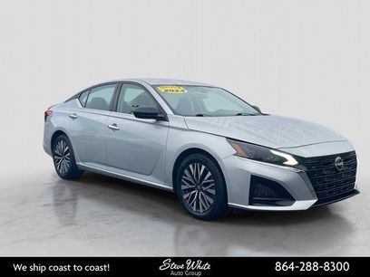 Used 2024 Nissan Altima 2.5 SV