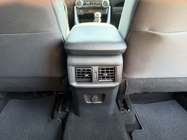 Used 2022 Toyota RAV4 LE FWD image 20
