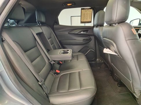 Used 2022 Chevrolet TrailBlazer ACTIV w/ Sun and Liftgate Package FWD image 17