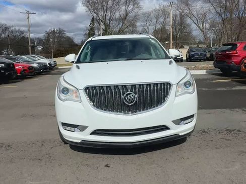 Used 2017 Buick Enclave Leather image 3
