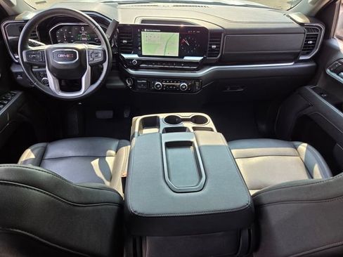 Used 2025 GMC Sierra 1500 SLT AWD/4WD image 15