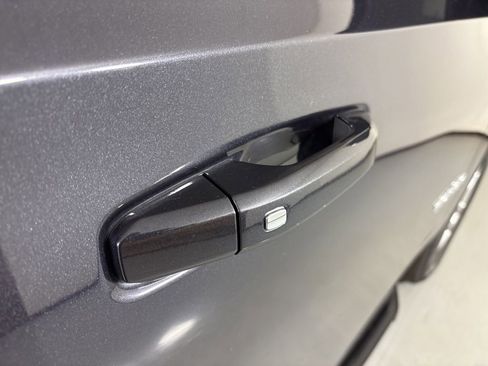 Used 2023 Chevrolet Tahoe LT image 13