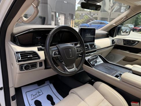 Used 2019 Lincoln Navigator L Reserve AWD/4WD image 39