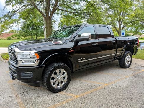 Used 2019 RAM 2500 Limited image 4