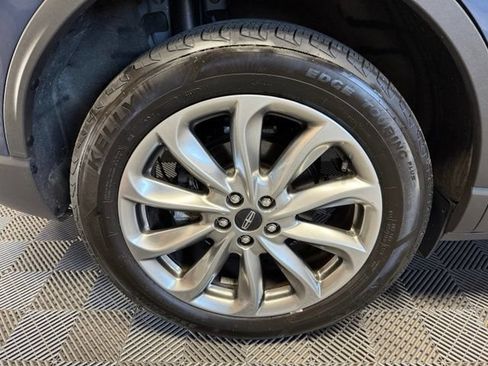 Used 2022 Lincoln Corsair AWD w/ Premium Package image 46