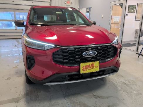 New 2026 Ford Escape ST-Line w/ Cold Weather Package AWD/4WD image 31