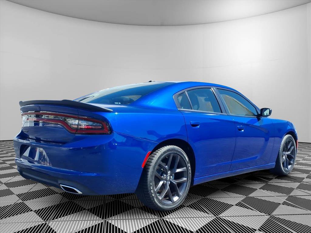 Used 2022 Dodge Charger SXT w/ Blacktop Package RWD image 28