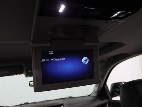 Used 2019 Cadillac Escalade Premium Luxury image 17