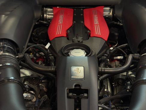 Used 2018 Ferrari 488 GTB RWD image 41