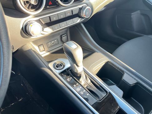 Used 2024 Nissan Sentra SV image 39