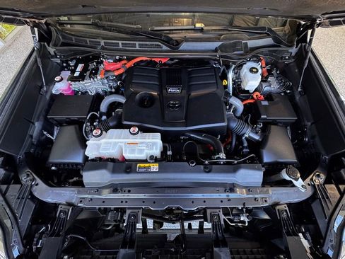 Certified 2024 Toyota Sequoia Capstone AWD/4WD image 19