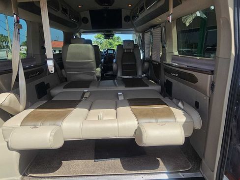 Used 2016 Ford Transit 150 XLT RWD image 25