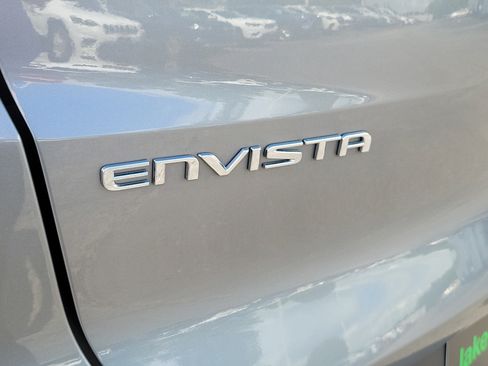 Used 2024 Buick Envista Preferred w/ Convenience I Package FWD image 6