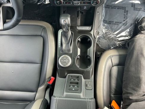 New 2025 Ford Bronco Outer Banks image 44