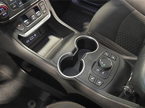 Used 2020 GMC Terrain SLE w/ Driver Convenience Package image 23