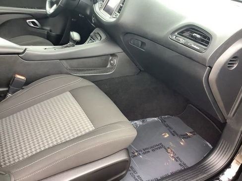 Used 2023 Dodge Challenger SXT w/ Blacktop Package image 21