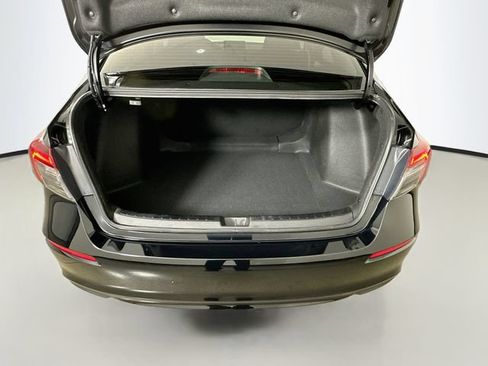 Certified 2025 Honda Civic LX image 29