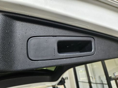 Used 2020 Honda CR-V LX image 11