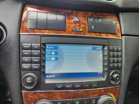 Used 2009 Mercedes-Benz CLK 350 Cabriolet image 38