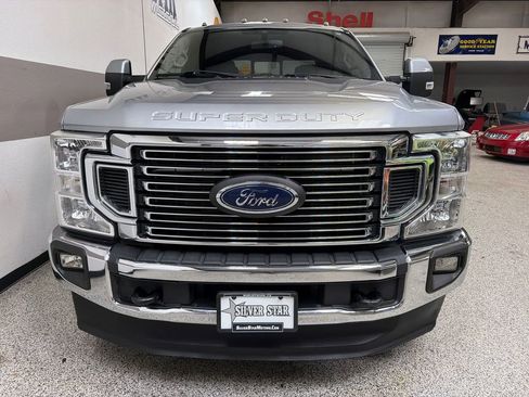 Used 2021 Ford F350 Lariat w/ Lariat Value Package AWD/4WD image 2