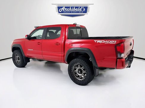 Used 2019 Toyota Tacoma TRD Off-Road w/ TRD Premium Off Road Package image 4