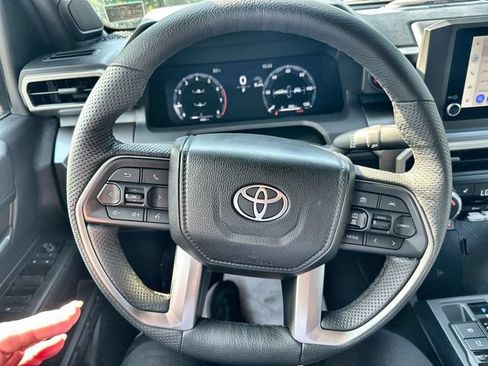 Used 2025 Toyota Tacoma TRD Off-Road w/ TRD Off Road Upgrade Package AWD/4WD image 16