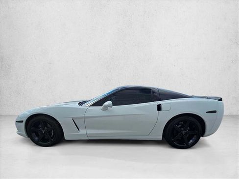 Used 2007 Chevrolet Corvette Coupe image 2