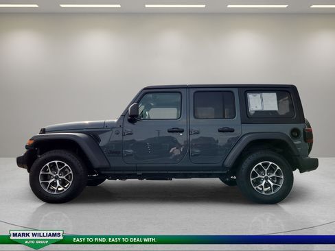 Used 2024 Jeep Wrangler Unlimited Sport AWD/4WD image 7