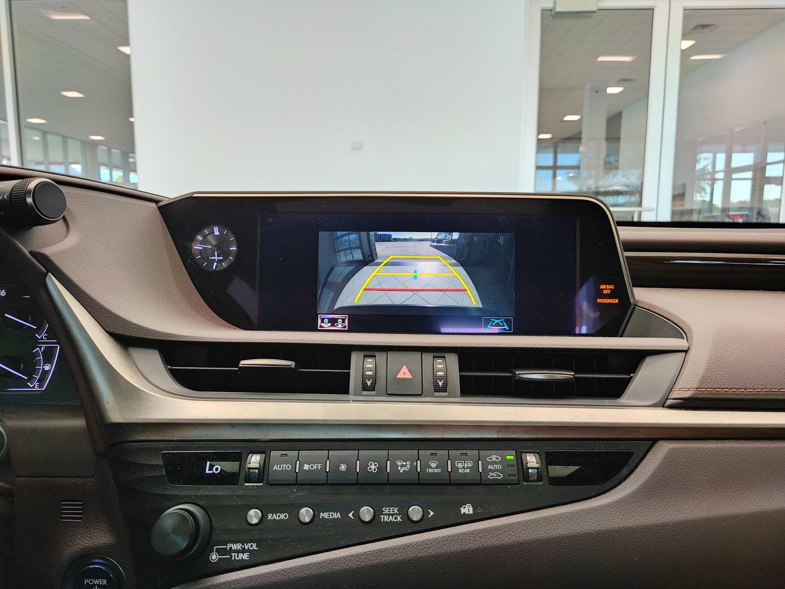 Used 2019 Lexus ES 300h w/ Premium Package FWD image 15