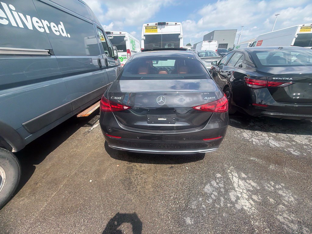 Used 2023 Mercedes-Benz C 300 4MATIC Sedan image 3